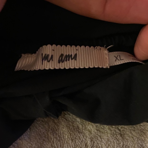 Miami Black Ruffled Tank Top - Picture 6 of 6